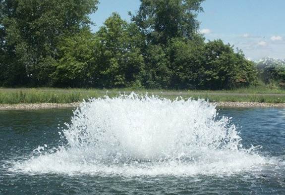 Aeração por aerador do tipo chafariz